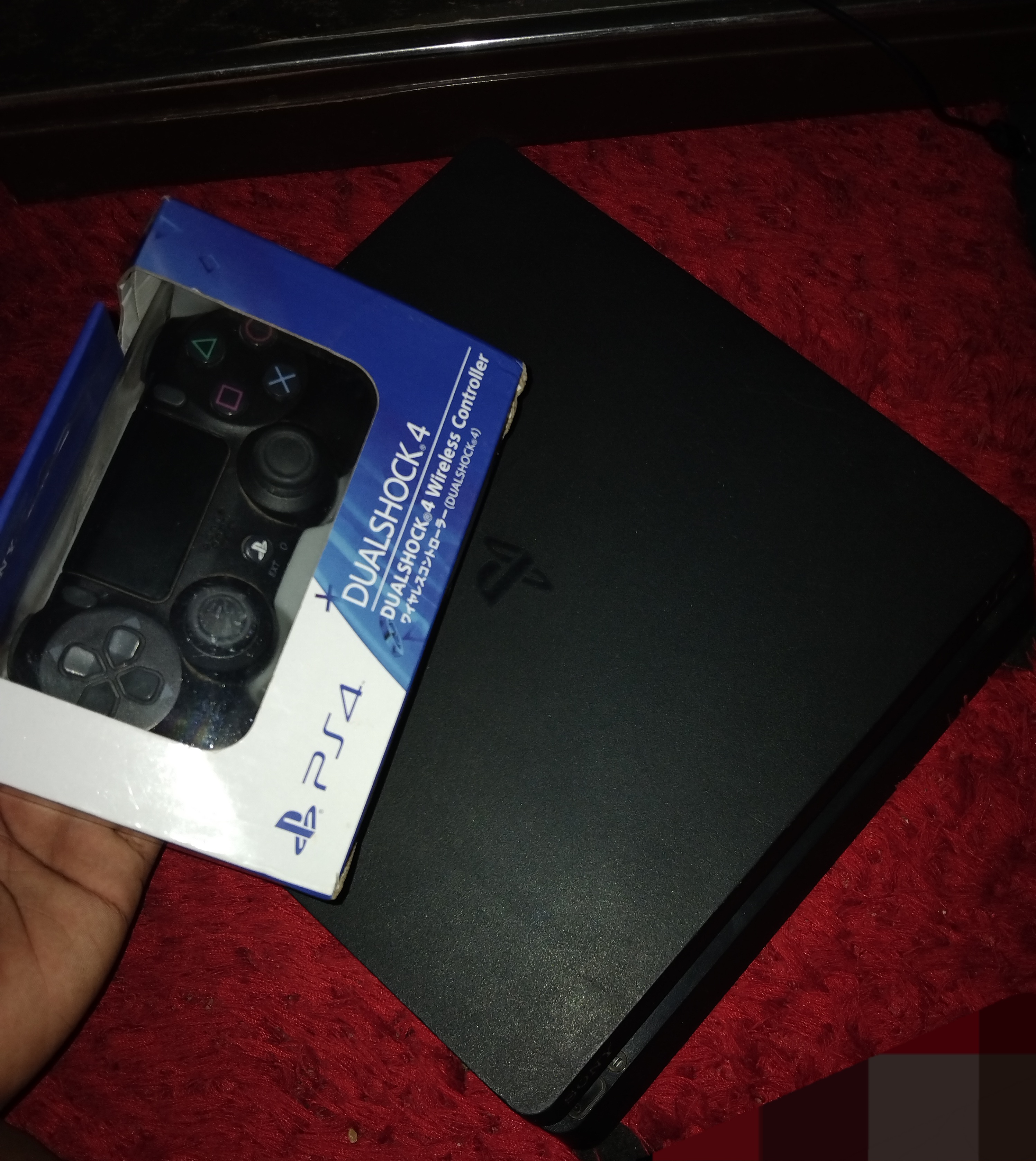 PS4 Slim 1TB